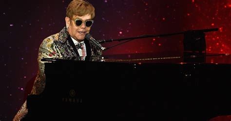 La historia de amor entre Elton John y el cine