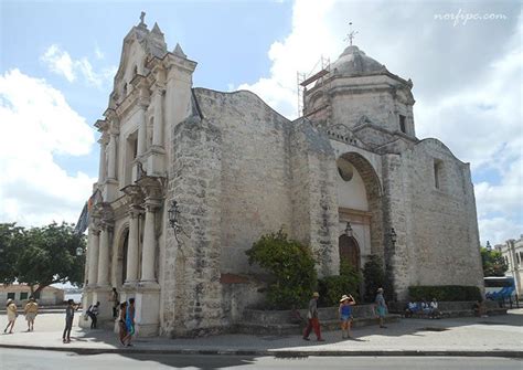 La Iglesia de San Francisco de Paula en la Habana Vieja, Cuba