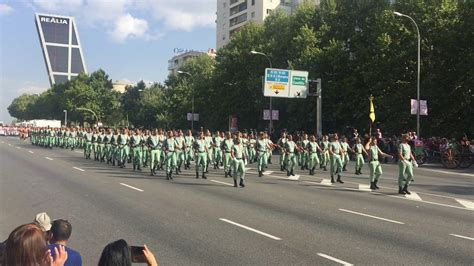 La Legión española y Regulares Desfile 12 octubre 2017 ...