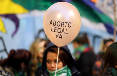 La ley del aborto supera su primera prueba en Argentina | El Diario Ecuador
