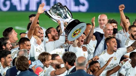 La Liga: Así celebró el Real Madrid su título 34  VIDEO
