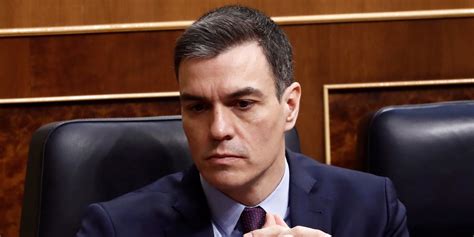 La madre y el suegro de Pedro Sánchez, ingresados por ...