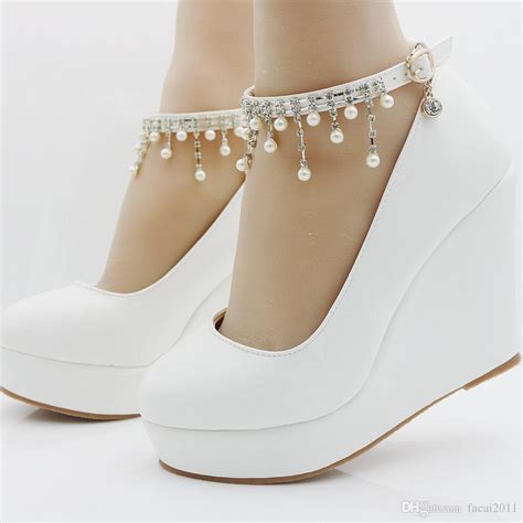 La moda de los Zapatos blancos ¡Un estilo que ha regresado ...