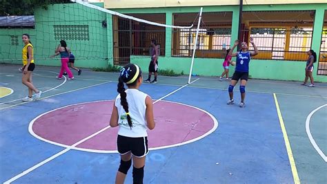 La niña que mejor juega volleyball del mundo   YouTube