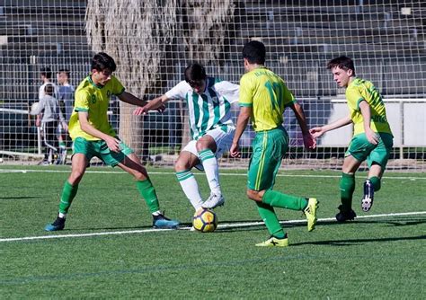 La opción de dos subgrupos en División de Honor Juvenil toma fuerza