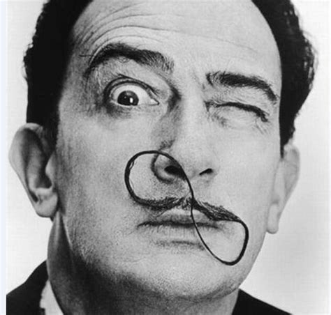 La oscura vida de Salvador Dalí a los 28 años de su muerte