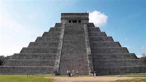 La Pirámide de Chichén Itzá   Maravilla del Mundo   YouTube