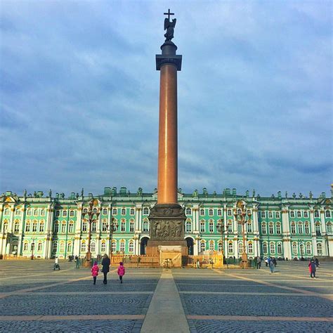 La Plaza del Palacio de San Petersburgo   Vivir Europa