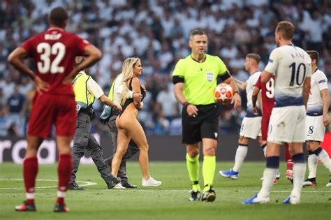 La rubia que invadió la final de la Champions League [+11 ...