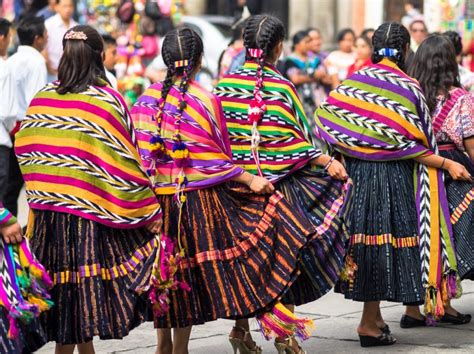 La tradición del traje en Guatemala | El Rincón de Analia