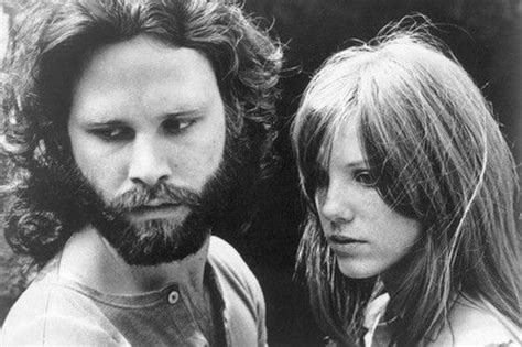 La trágica historia de amor de Jim Morrison y Pamela Courson