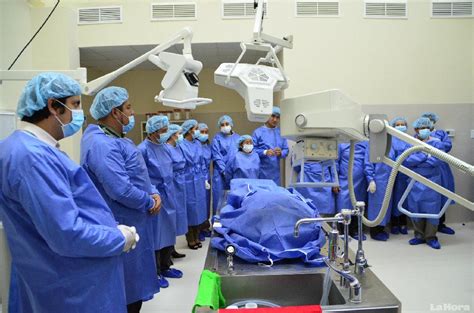 La UNAH gradúa primera promoción de Médicos Forenses