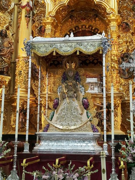La Virgen del Rocío procesiona en el centenario de su ...