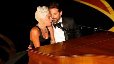 Lady Gaga and Bradley Cooper perform  Shallow  at 2019 ...