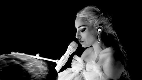 Lady Gaga comparte nuevas imágenes de su película  Ha ...