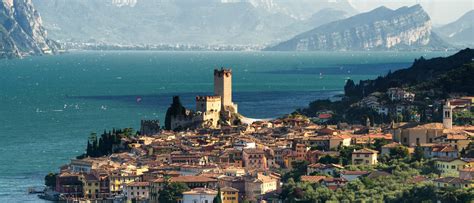 Lake Garda: the 6 best beaches for swimming & relaxing ...