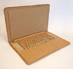 Laptop o computador portátil con cartón   Regalos para niños  Reciclaje ...