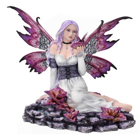 Larissa   Fairy Figurine by Nemesis Now C3692J7