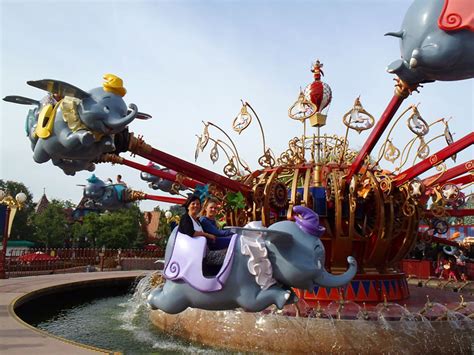Las 10 Mejores Atracciones de Disneyland en California | Vamos a Disney..