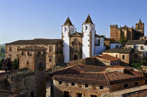 Las 15 espectaculares ciudades españolas Patrimonio de la ...