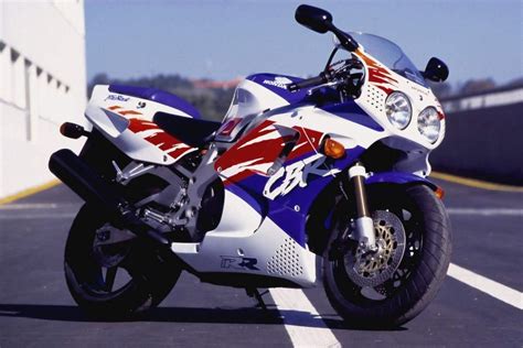 Las 5 mejores motos deportivas de los años 90   PuertoRicanBiker.Com