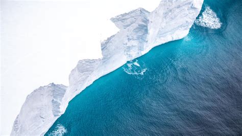 Las espectaculares imágenes desde el aire del iceberg más grande del mundo