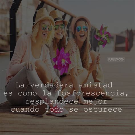 Las mejores dedicatorias para compartir con amigas