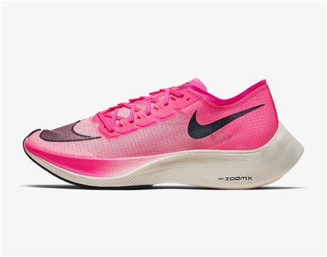 Las mejores zapatillas y ropa de running de Nike, solo hoy con un 22% ...