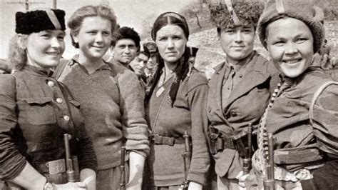 Las Mujeres En La Revolucion Rusa De 1917   asovterbui395