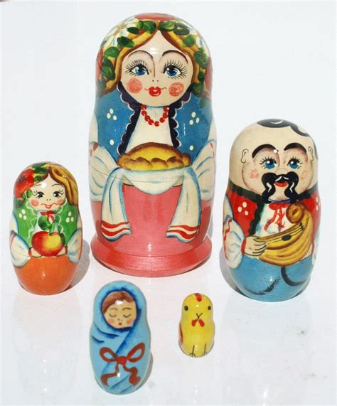 Las Munecas Rusas Tradicionales Pintadas A Mano Altura 15cm   $30.00 ...