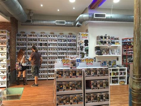 Las tiendas imprescindibles para fanáticos del cómic en Madrid