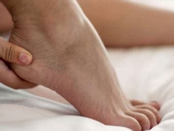 Lateral foot pain: Symptoms, causes, and treatment