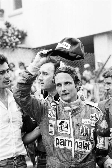 Lauda relives dramatic 1976 Formula One season on big ...
