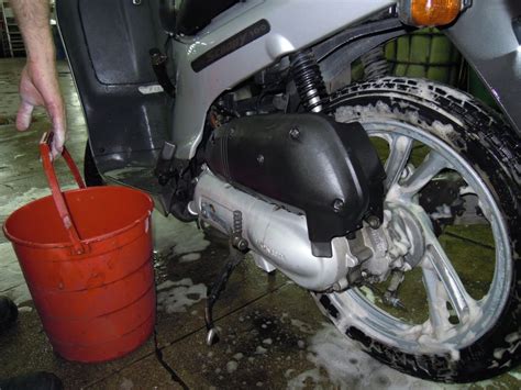 Lavado a mano de coches y motos: Limpieza de coches ...