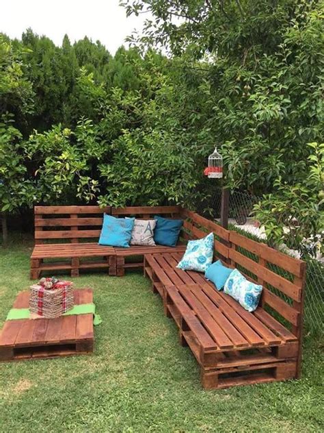 lawn furniture made from old pallets | Outdoor pallet ...
