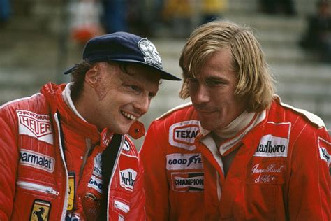 Le terrible accident qui a changé la vie de Niki Lauda ...