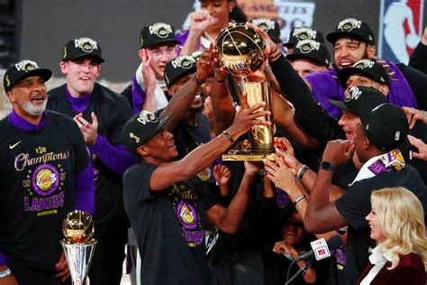 LeBron James Continues Lakers  Celebration High, Shares Incredible Team ...