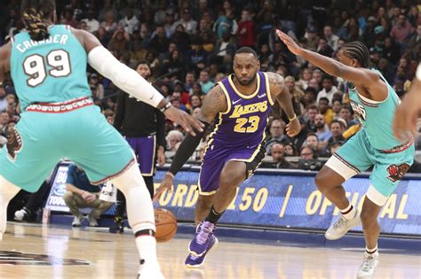 LeBron James scores 30 as weary Lakers hold off Grizzlies | Inquirer Sports