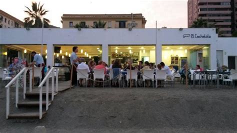 Lekker eten op het strand van Malaga   Picture of ...