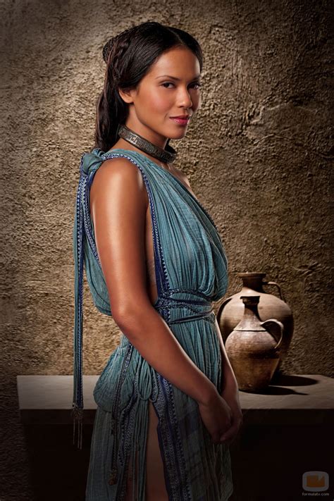 Lesley Ann Brandt as Naevia in Spartacus: Blood and Sand ...