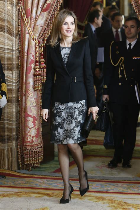 Letizia vuelve a vestir como una plebeya