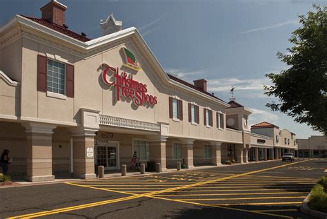 Levin Retail Centers Experiencing High Leasing Volume ...