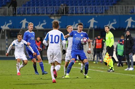 Liga Juvenil De La UEFA: FC Dinamo Kiev Contra Dinamo Zagreb Imagen de ...