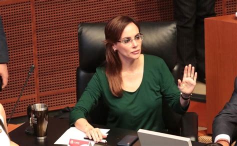 Lilly Tellez advierte que Morena prepara GASOLINAZO en México