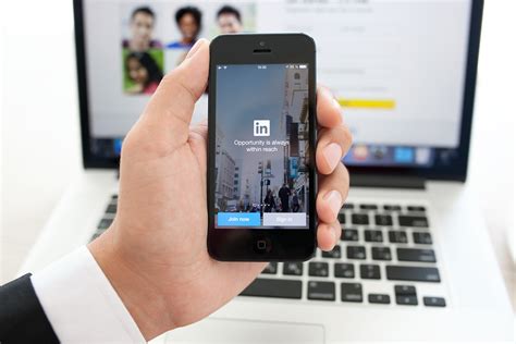 LinkedIn updates app in bid to become your go to source ...