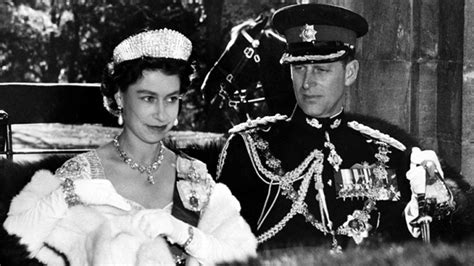 Lloyd Robertson column on the Queen s 90th: the royal ties ...