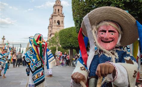 Los 10 bailes populares más icónicos de todo México