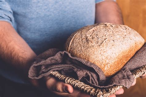 Los beneficios de consumir pan integral
