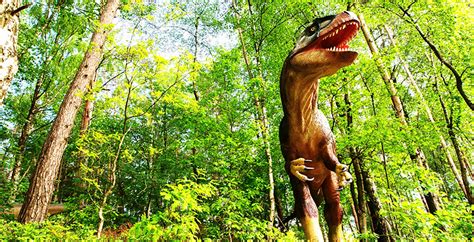 Los dinosaurios invaden el zoológico del Bronx   National Geographic en ...