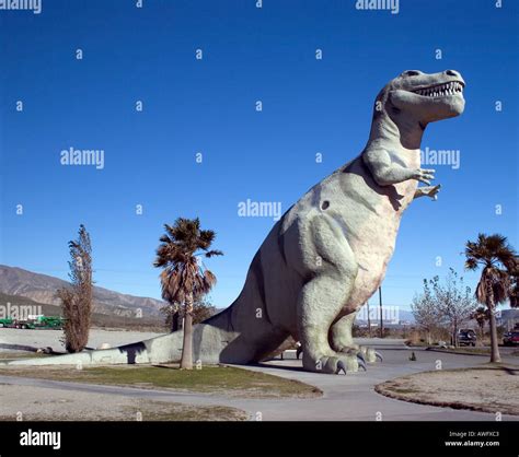 Los dinosaurios más grandes del mundo están ubicadas en California ...